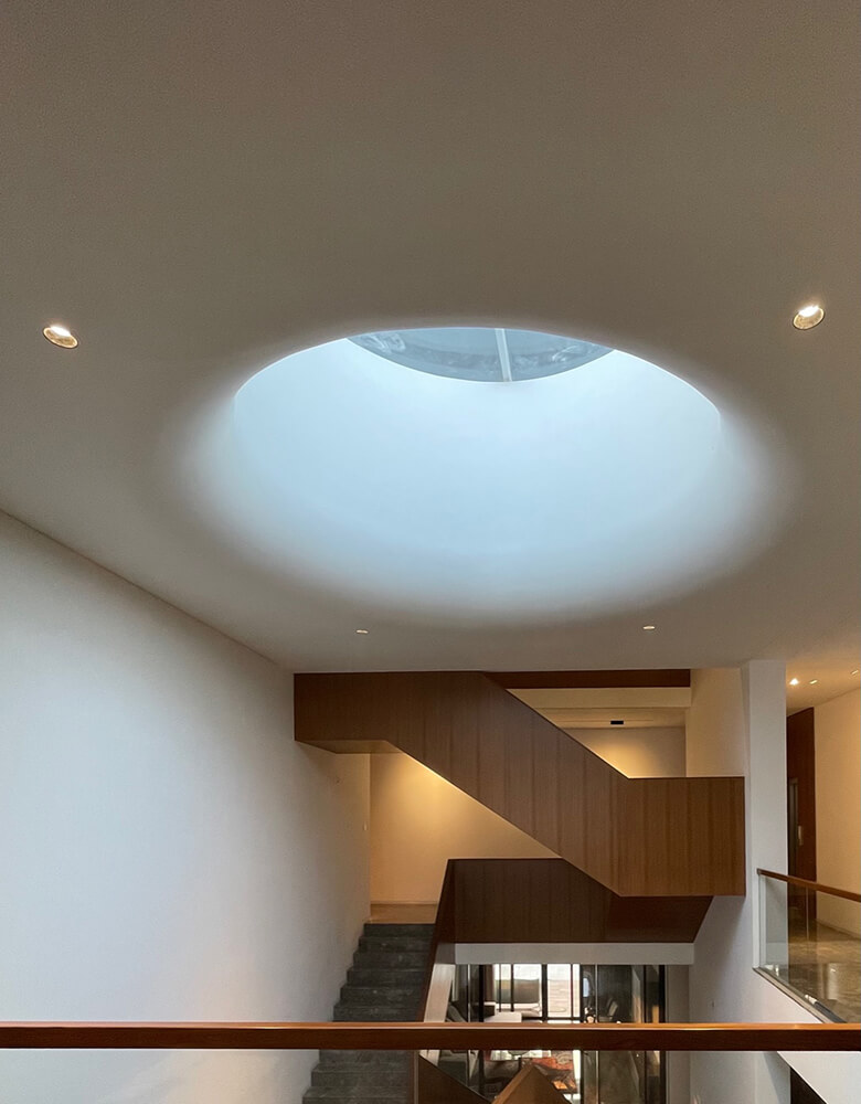 Cantilever House photo