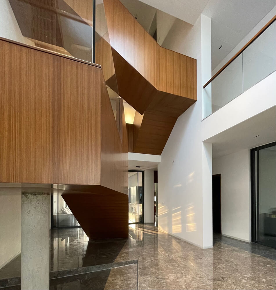 Cantilever House photo