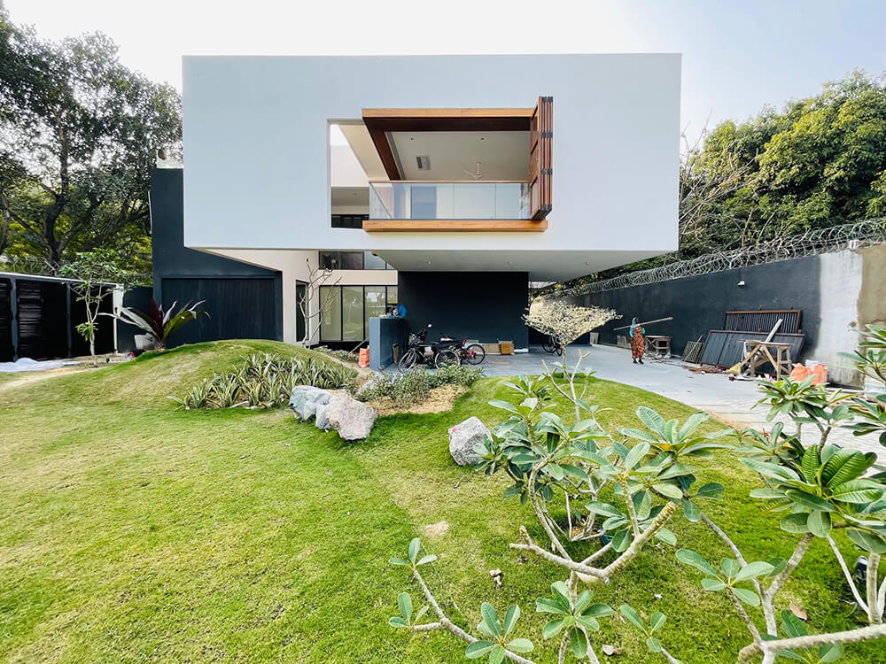 Cantilever House photo