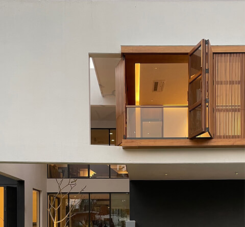Cantilever House photo