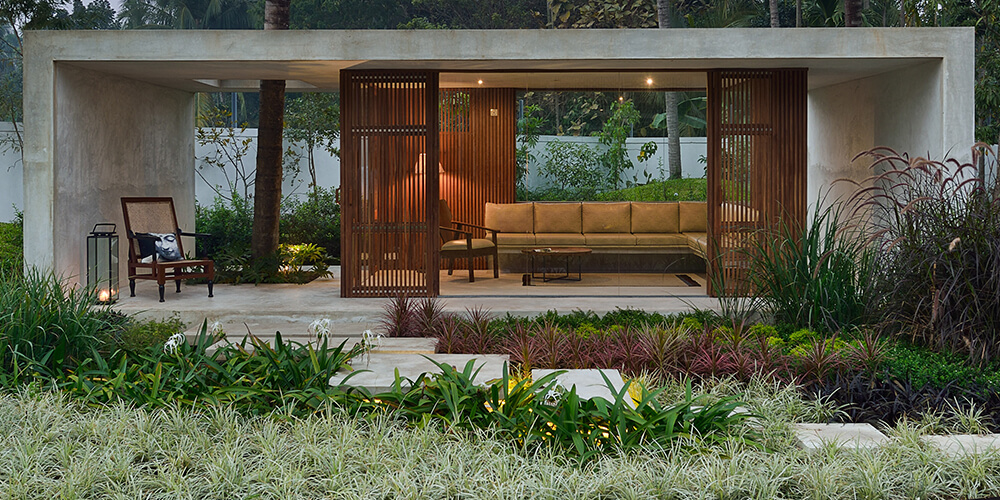 Pool House, Adisaptagram