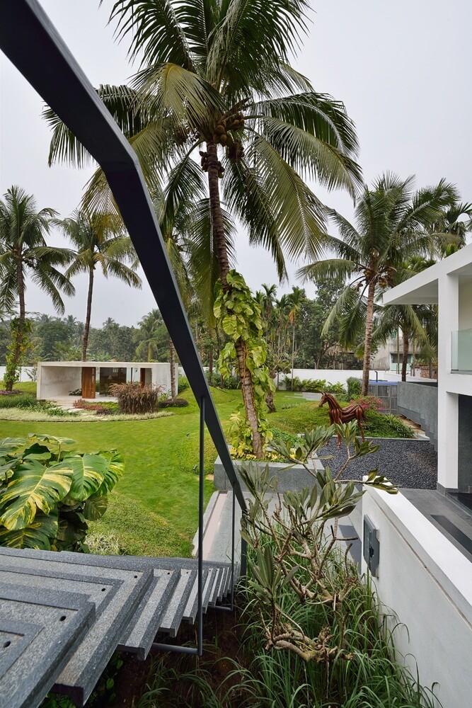 Pool House, Adisaptagram photo