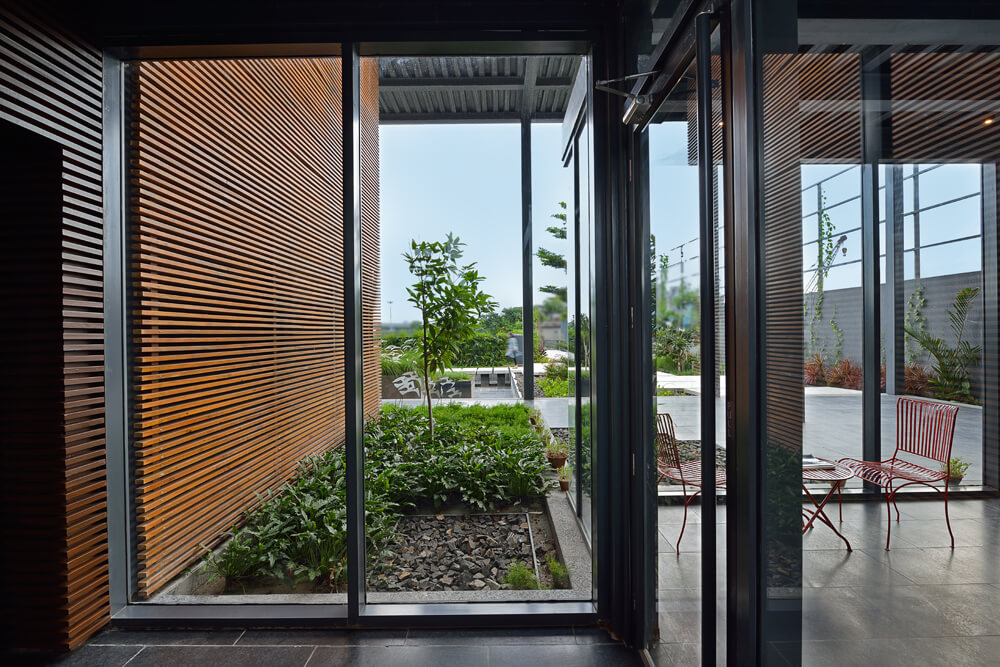 Aurus Sales Pavilion photo