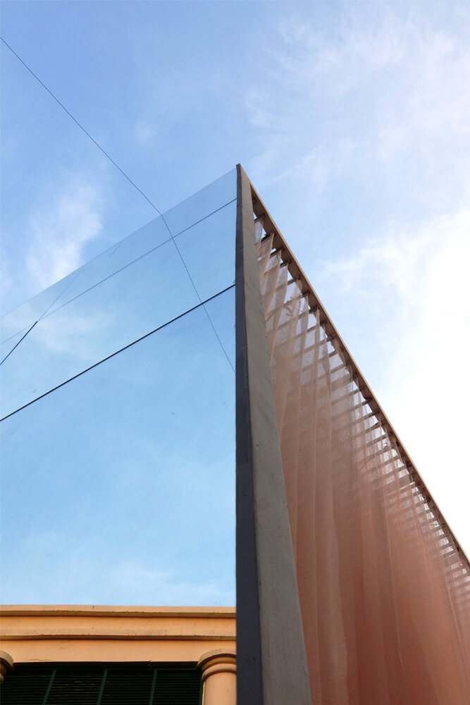 Treading the Mist, Kolkata photo