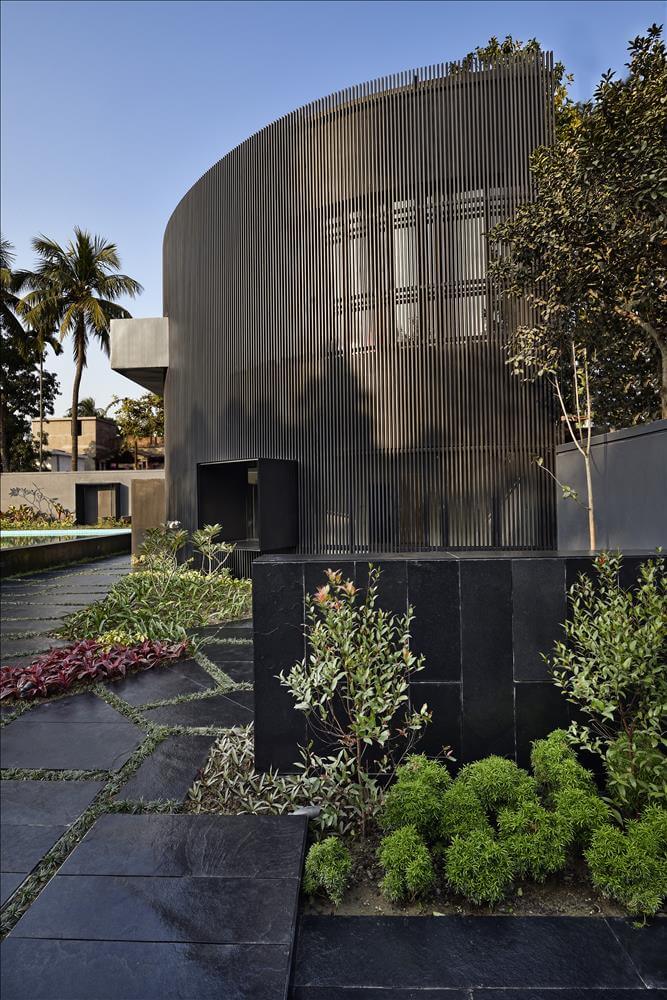 House of Sweeping Shadows photo