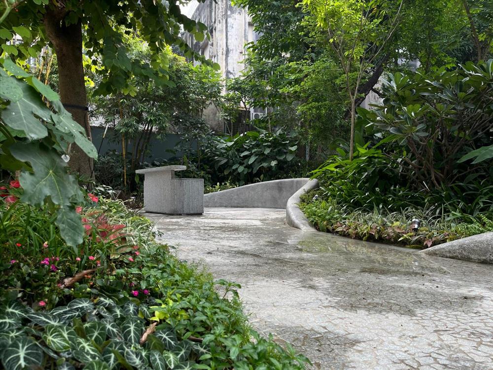 Alipur White House landscape photo